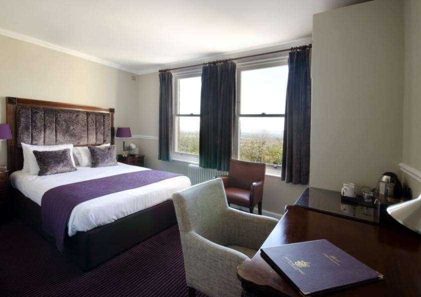 โรมแรมฮัตตัน คอร์ต Hotel กลอสเตอร์ ห้อง รูปภาพ